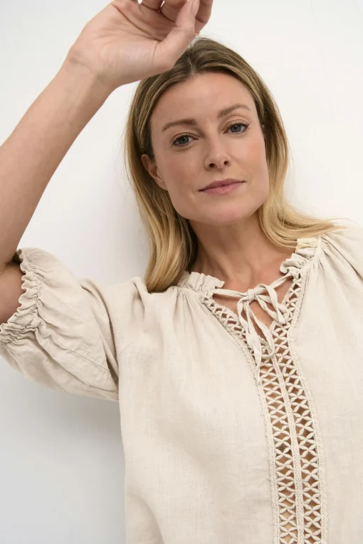 CRKiyo Linen blouse