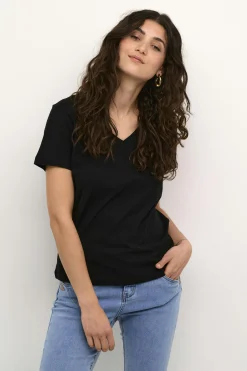 Naia T-shirt