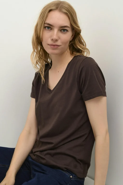 Naia T-shirt